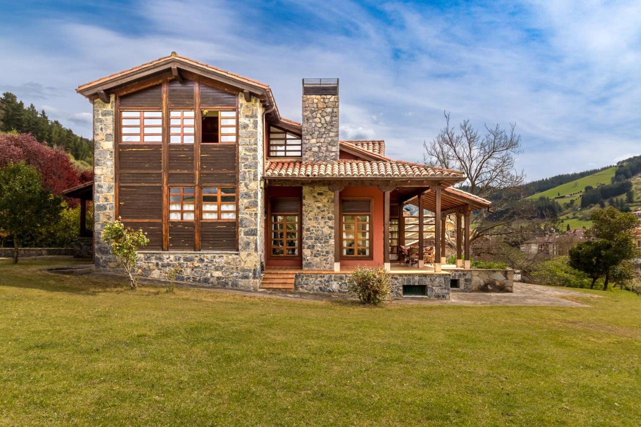 Exclusivo Chalet En Potes Esterno foto